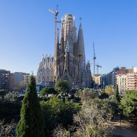 Housalia Sagrada Familia Views Барселона Экстерьер фото